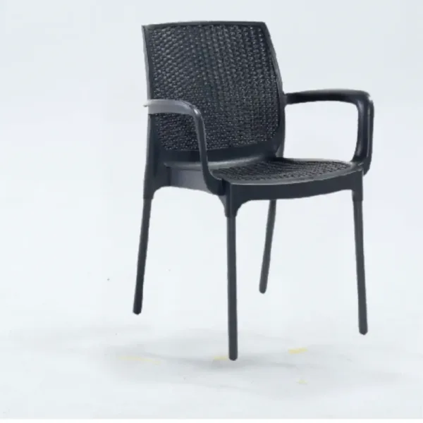 Chaise rotin légère et solide