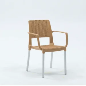 Chaise rotin ergonomique