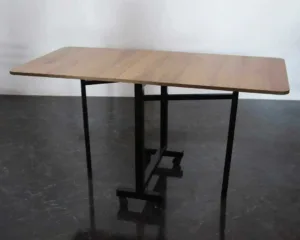 Table pliante multifonction
