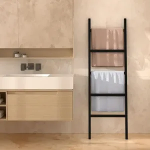 Porte serviette échelle en aluminium blanc.