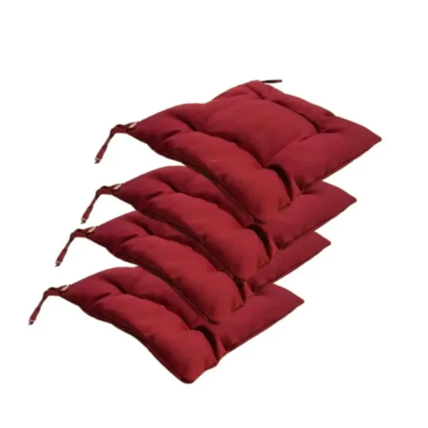 Gros plan sur la housse de la galette de chaise avec texture en polyester.